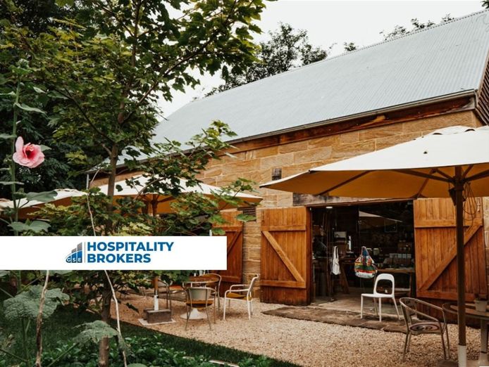 idyllic-hospitality-venue-in-an-unbeatable-location-0