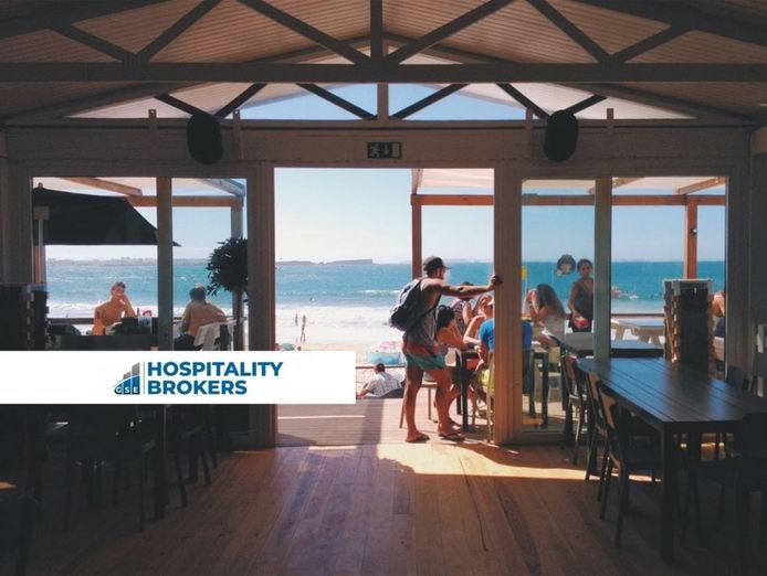 iconic-beachfront-cafe-fully-managed-rare-low-rent-0