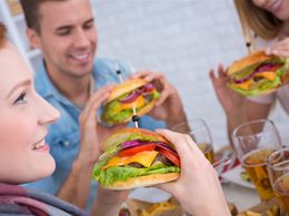 TAKEAWAY OPPORTUNITY - Prime Location for Fish & Chips or Kebabs!