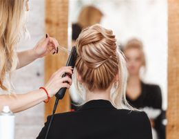 Bayside. Melbourne Hair salon for sale – Partly managed business