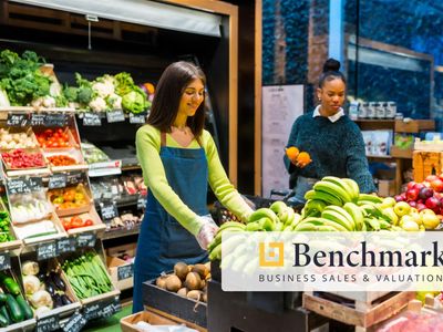 iga-supermarket-north-of-brisbane-located-in-a-coastal-town-0