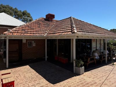 lover-39-s-cafe-new-fit-out-fremantle-area-3