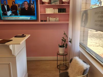 skin-clinic-beauty-salon-well-below-replacement-cost-7