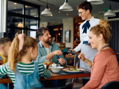 wake-up-to-200k-profit-by-the-beach-iconic-southern-gold-coast-cafe-0