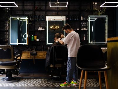 fit-out-barbershop-in-major-shopping-centre-0