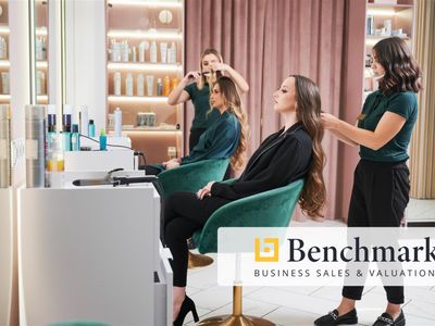 glamorous-hair-and-beauty-salon-tenerife-brisbane-unreal-fitout-opportunity-0