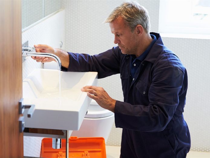 established-plumbing-business-highly-profitable-and-ready-for-expansion-0
