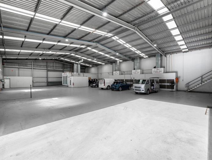 approved-panel-shop-facility-rocklea-brisbane-4