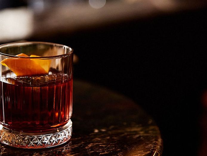 premium-a-lister-restaurant-wine-bar-burleigh-heads-0