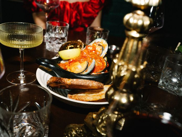 popular-restaurant-and-bar-denmark-3