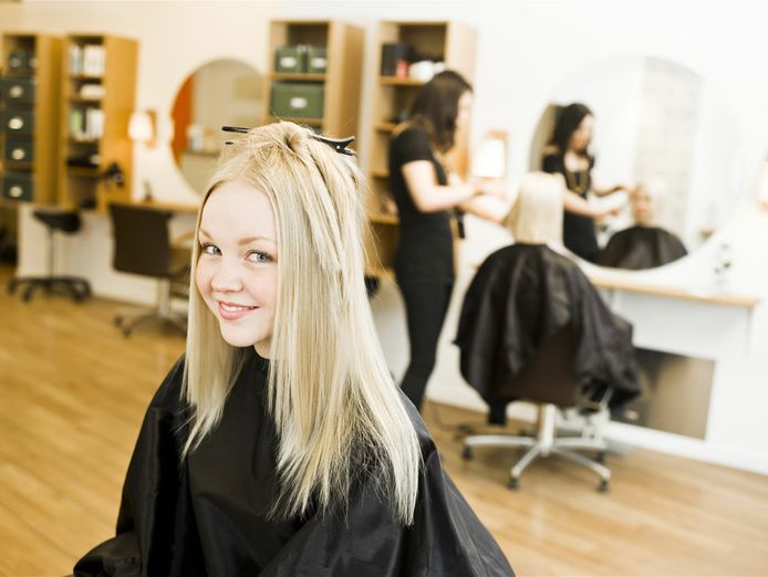 Currambine, Perth salon for sale. Only 42K Stunning fitout, Perfect for an owner in Perth WA