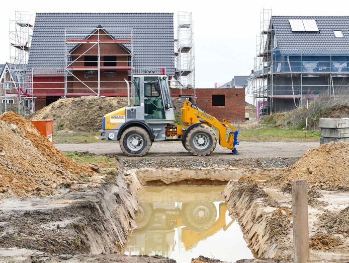 profitable-niche-construction-services-with-exclusive-contracts-2