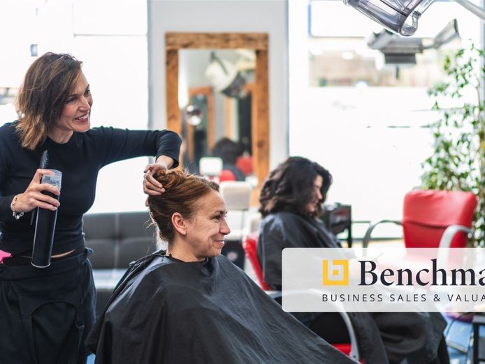 sunshine-coast-hair-salon-a-strong-brand-name-on-the-sunshine-coast-salon-up-f-0