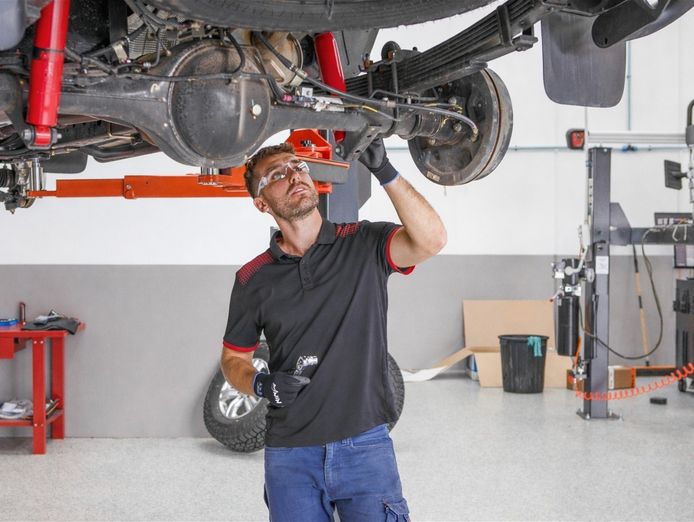 373k-avg-pebitda-automotive-amp-suspension-north-brisbane-1