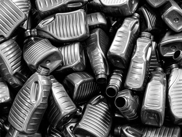 off-market-blow-moulding-manufacturer-gold-coast-based-pebitda-690kp-a-3