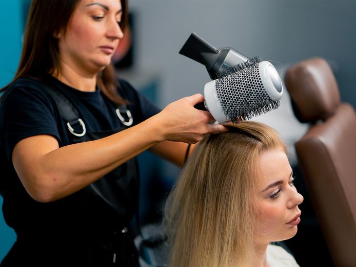 2-x-commercial-properties-in-hughenden-qld-includes-established-hair-salon-0