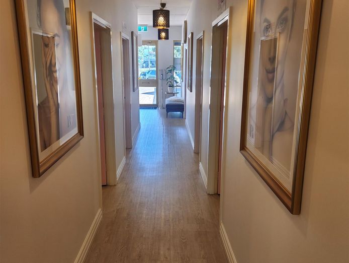 skin-clinic-beauty-salon-well-below-replacement-cost-6