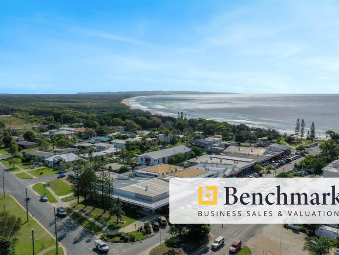 the-ultimate-sea-change-restaurant-bar-amp-cafe-in-coastal-qld-paradise-2