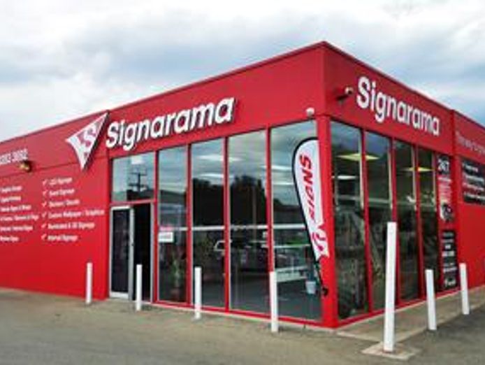 own-a-signarama-franchise-join-the-global-leader-in-signage-solutions-1