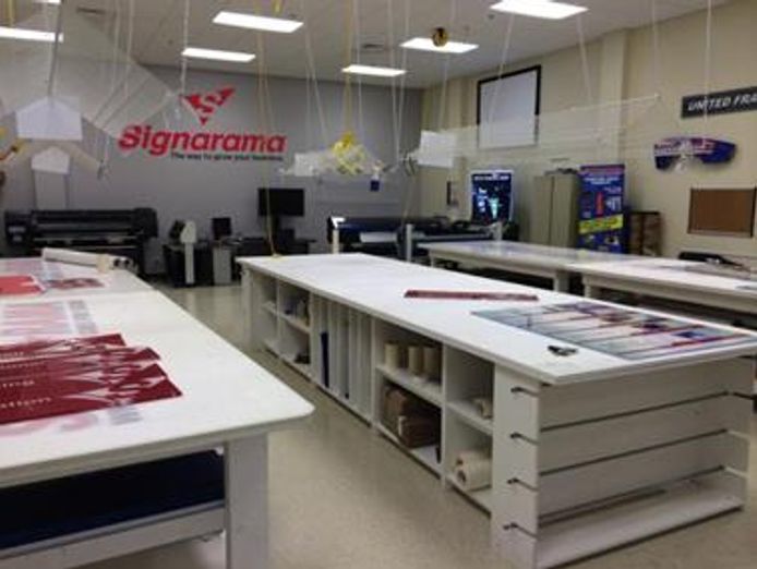 signarama-franchise-be-your-own-boss-in-the-growing-signage-industry-3