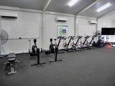 boutique-gym-in-cumberland-park-rent-free-and-established-8