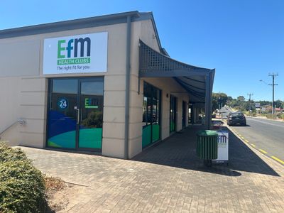 thriving-small-group-training-gym-in-reynella-fully-set-up-running-smoothly-4