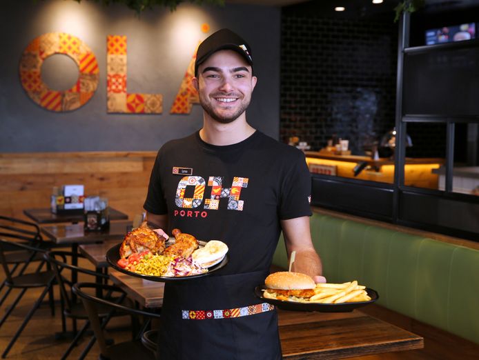 new-oporto-franchise-opportunity-in-springfield-lakes-1