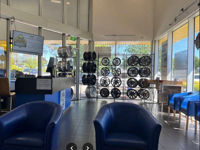 bob-jane-t-marts-franchise-fountain-gate-tyres-wheels-batteries-3