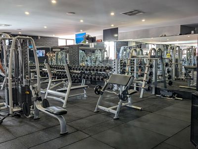 24-7-community-gym-in-prime-oakleigh-location-for-sale-st1507-1
