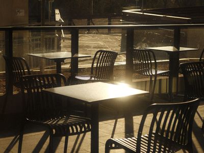 richmond-39-s-only-restaurant-with-yarra-river-views-sv1579-5