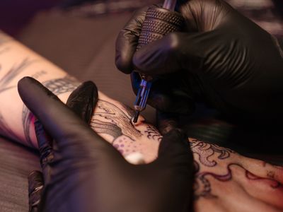 tattoo-studio-under-management-sj1419-0