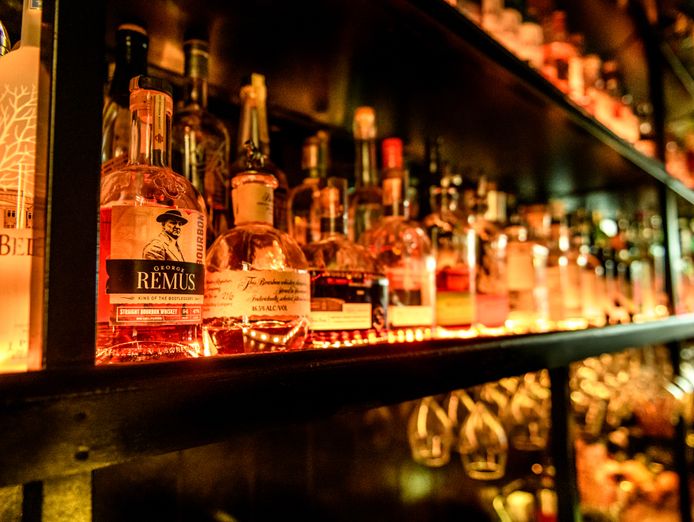 stylish-port-melbourne-cocktail-amp-tapas-bar-open-4-days-mw1563-0