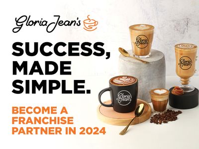 quality-coffee-food-for-customers-on-the-run-gloria-jeans-coffees-drive-thru-4