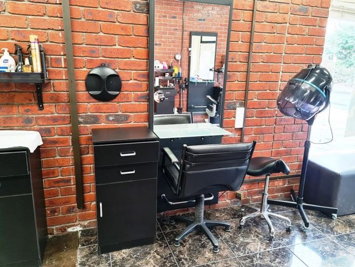 want-a-cut-of-the-action-snap-up-this-unisex-salon-in-noble-park-at-a-3