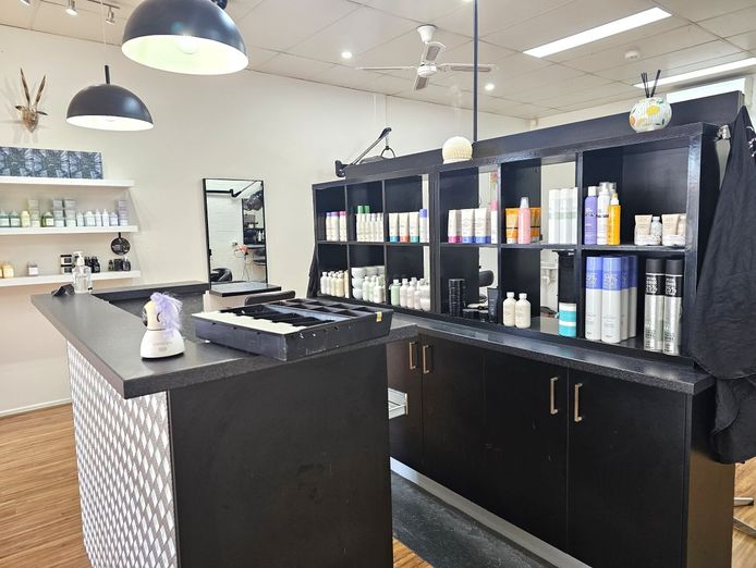 hair-today-gone-tomorrow-popular-mornington-peninsula-hairdresser-for-sale-2