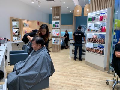 hair-salon-business-opportunity-in-brookside-shopping-centre-1