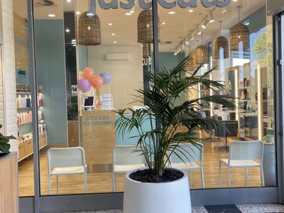 existing-just-cuts-salon-traralgon-centre-plaza-1
