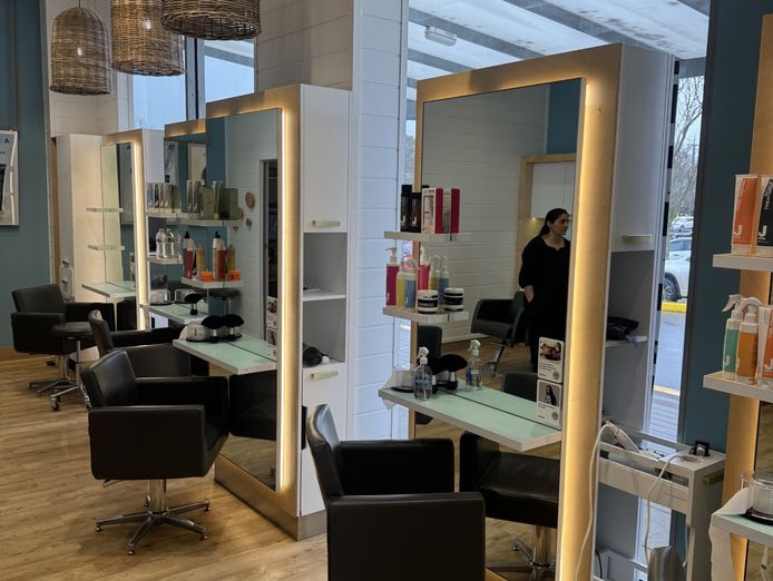 existing-just-cuts-salon-traralgon-centre-plaza-6