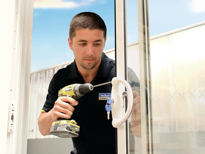 secure-your-future-with-a-lock-roll-franchise-opportunity-5