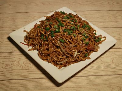 5-day-asian-takeaway-in-industrial-zone-1