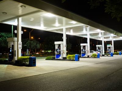 prime-petrol-station-opportunity-northern-suburb-1