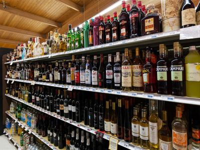 thriving-grocery-and-liquor-biz-near-williamstown-for-sale-1