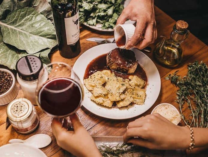 profitable-italian-restaurant-near-caulfield-taking-13-00-0
