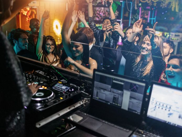 24hr-licensed-nightclub-1-100-rent-350-cap-1