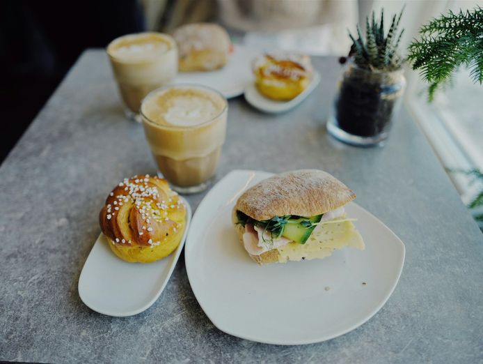 takeaway-cafe-for-sale-prime-southbank-location-1