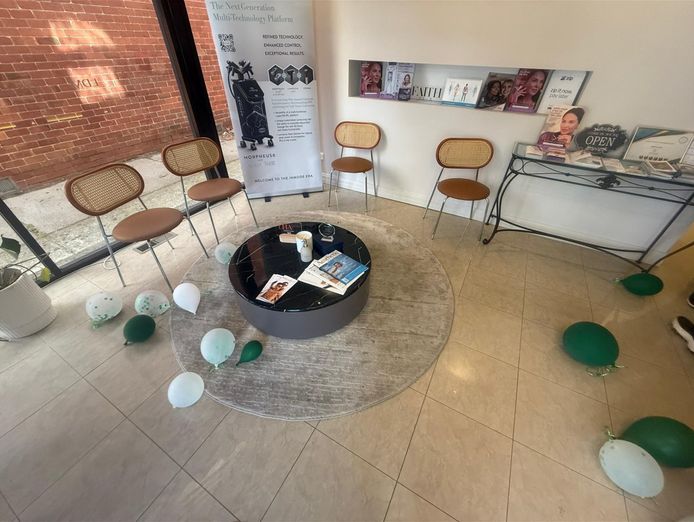 under-offer-medical-amp-cosmetic-clinic-chattels-only-6