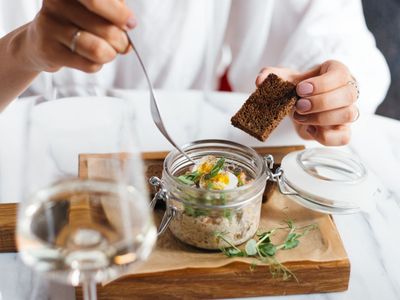 a-restaurant-institution-1