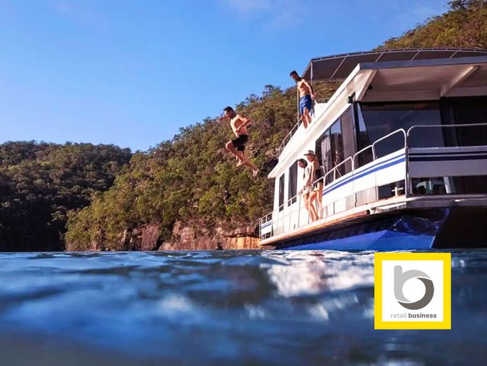 mid-north-coast-nsw-tourism-business-houseboat-fleet-waterfront-lifestyle-0