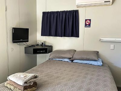under-offer-tavern-pub-accommodation-incl-land-and-buildings-9