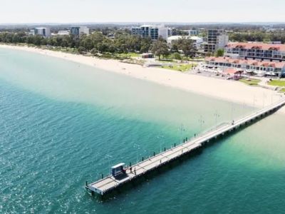 prime-beachfront-cafe-opportunity-rockingham-0